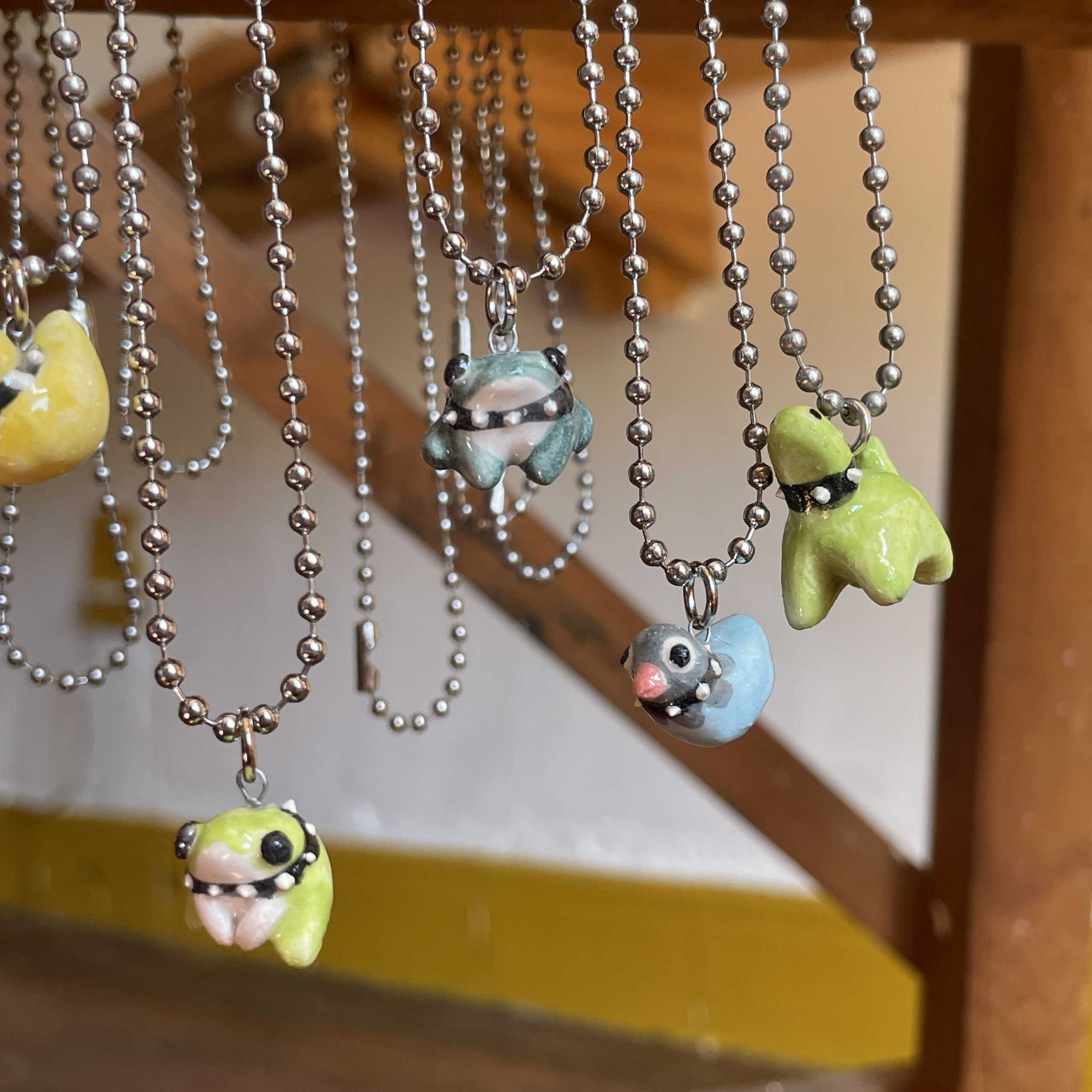 Collares - Belén Bruta - Imagen 3